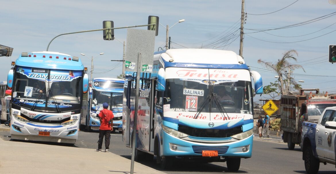 ¡Alerta en buses! Presuntos ‘lanzas’ vuelven a causar preocupación entre pasajeros