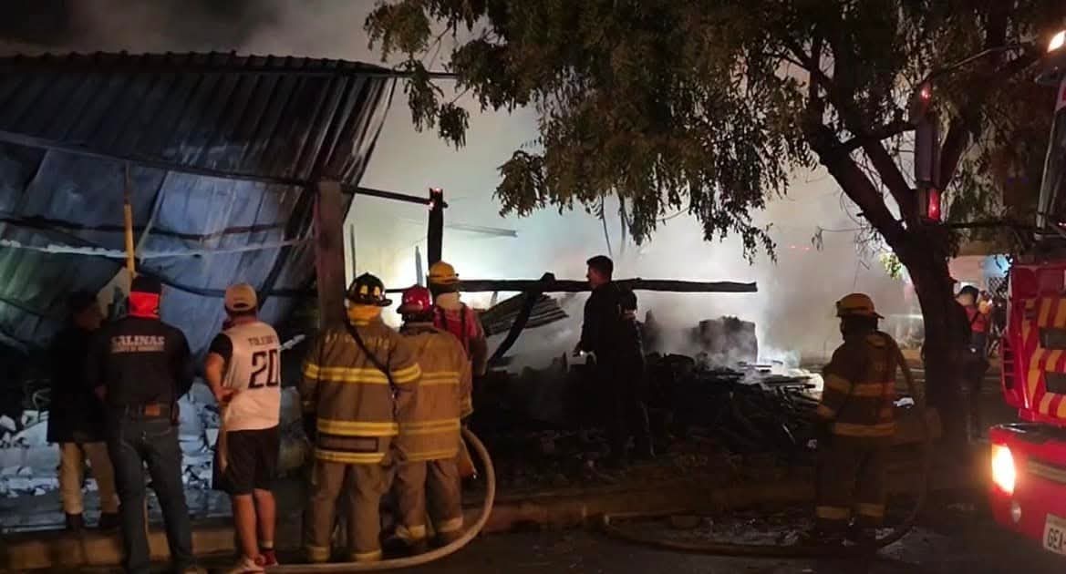 Incendio en vivienda del barrio 28 de Mayo de La Libertad dejó daños materiales, pero no víctimas