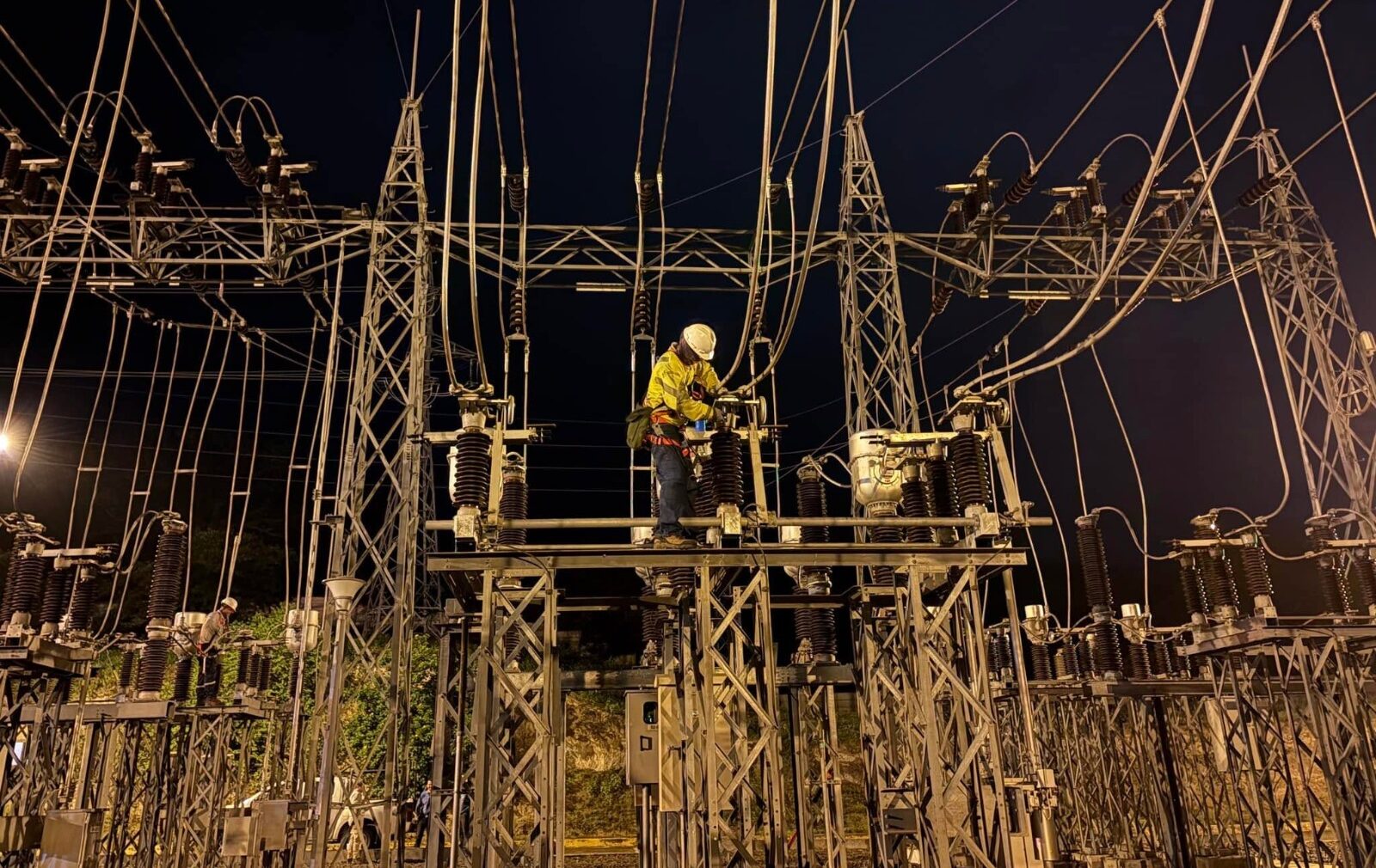Celec EP culminó mantenimiento en cinco subestaciones eléctricas del país