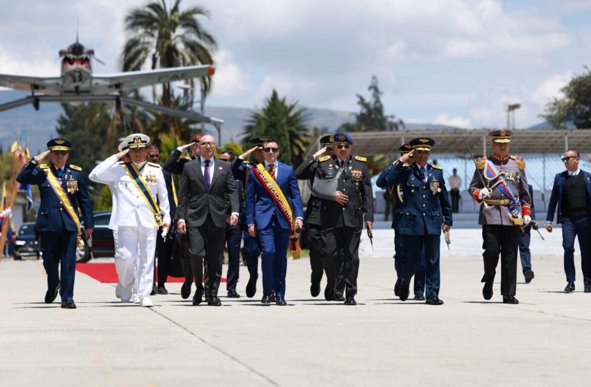 Daniel Noboa participó en ceremonia por los 106 años de la Fuerza Aérea Ecuatoriana